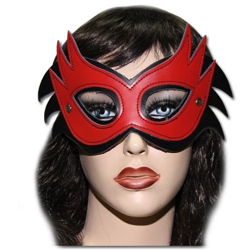 Маска красно-черная photo 1